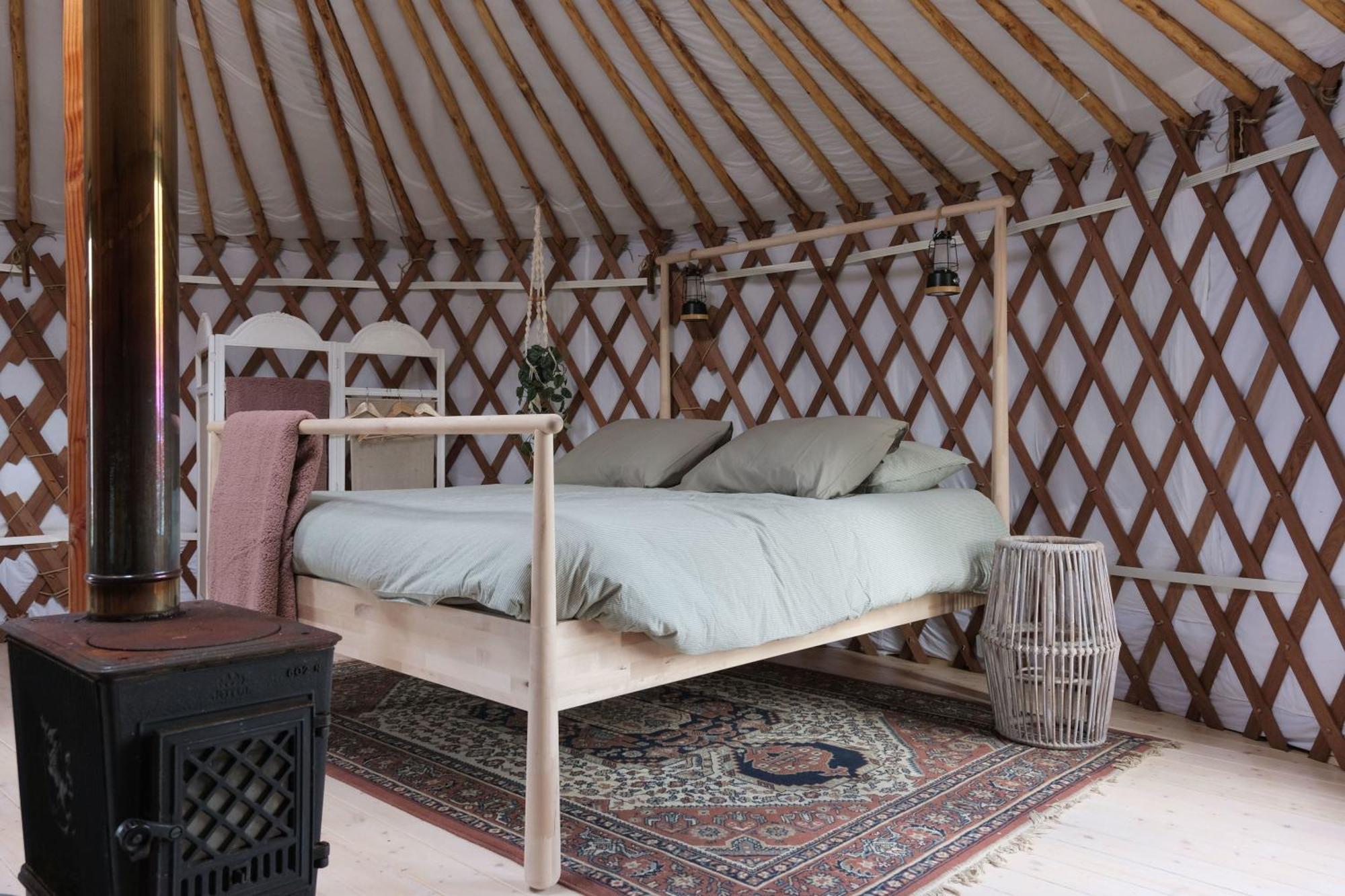 Bed and Breakfast Yurt Klyndobbe Veenwoudsterwal Exterior foto